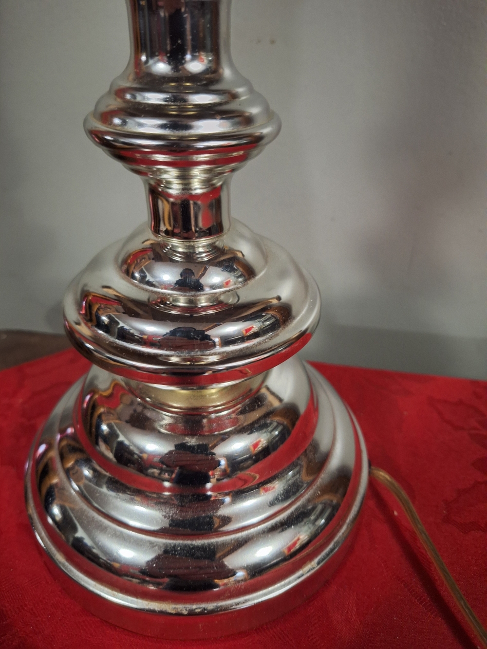 Vintage Chrome Tiered "Beehive" Table Lamp - Picture 3 of 8